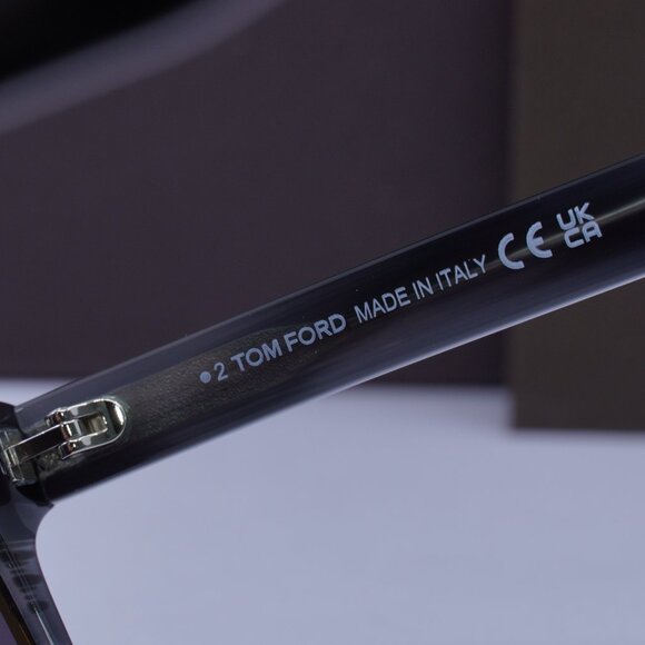 Tom Ford Eric-02 FT0595 20A Square Sunglasses - Grey - Picture 9 of 10